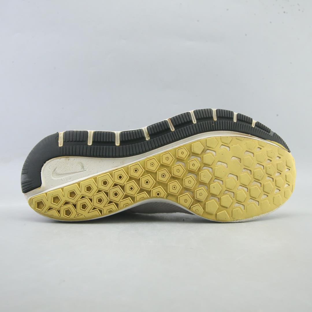 NIKE AIR ZOOM STRUCTURE 22