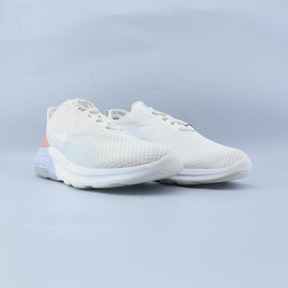NIKE AIR MAX MOTION