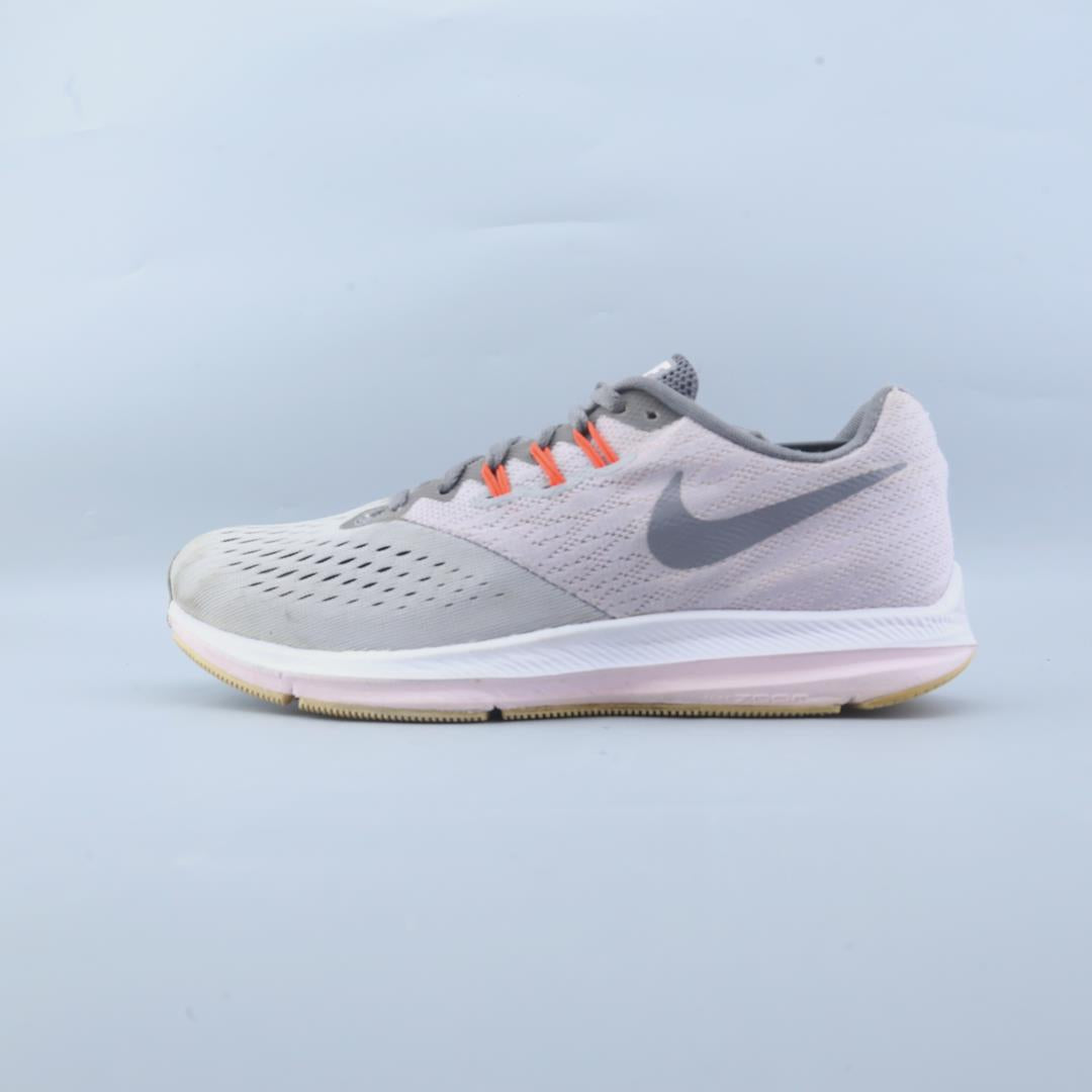 NIKE ZOOM WINFLO 4
