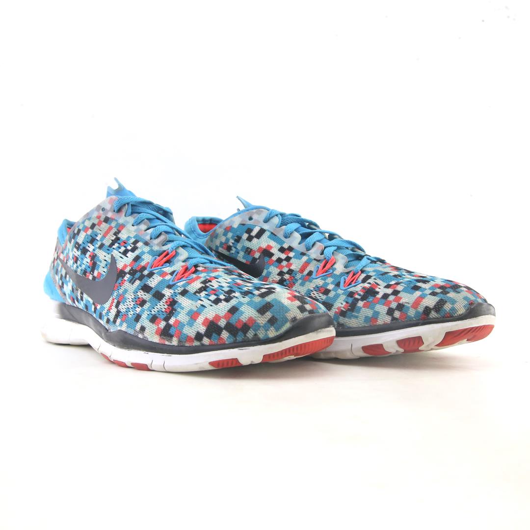 NIKE FREE TR FIT 5