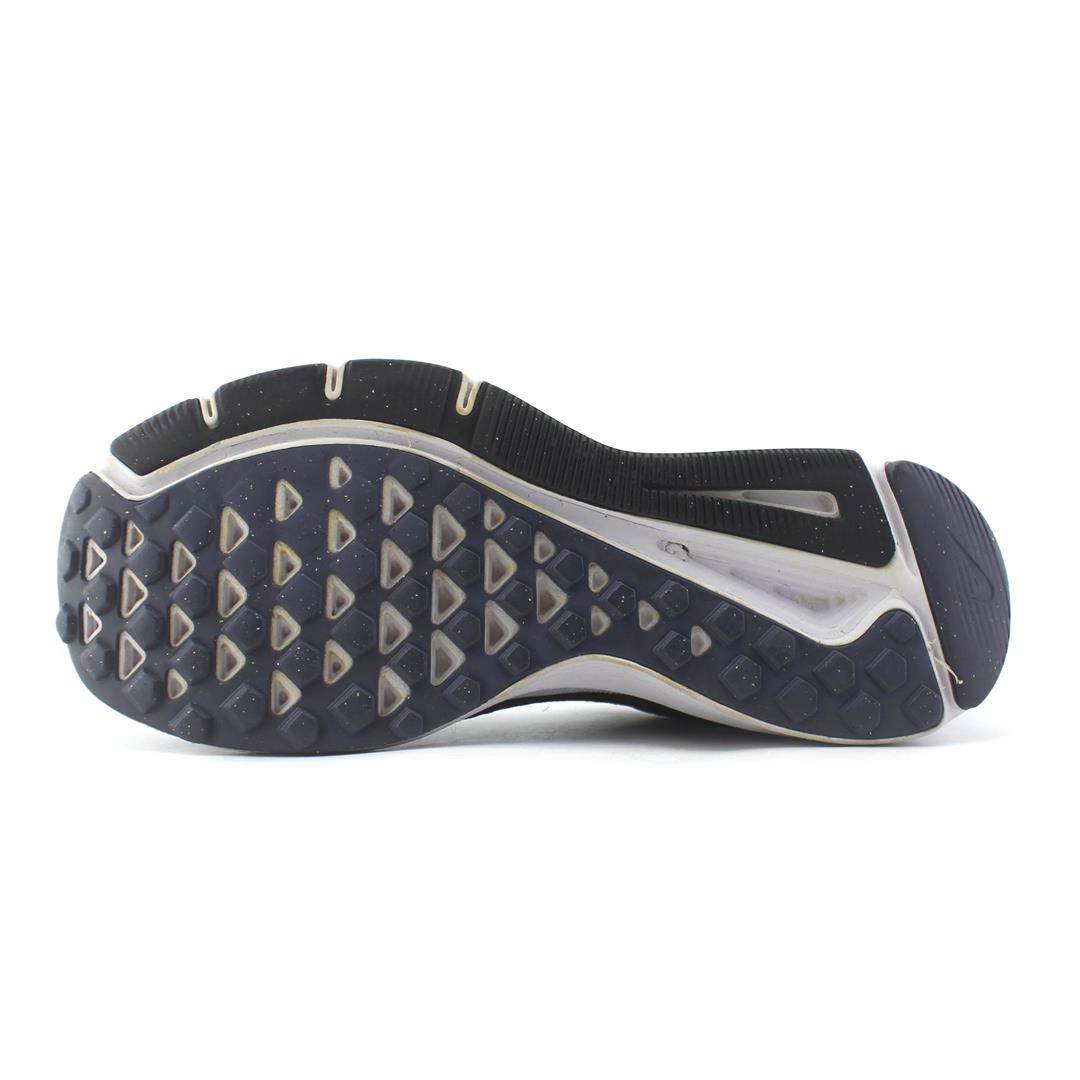 NIKE QUEST 2