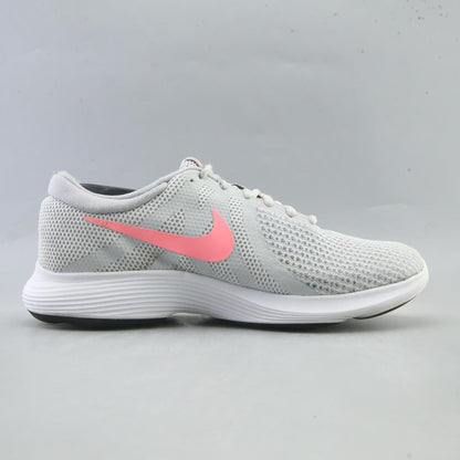 NIKE REVOLUTION 4