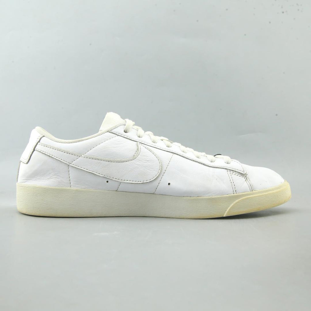 NIKE BLAZER LOW LE