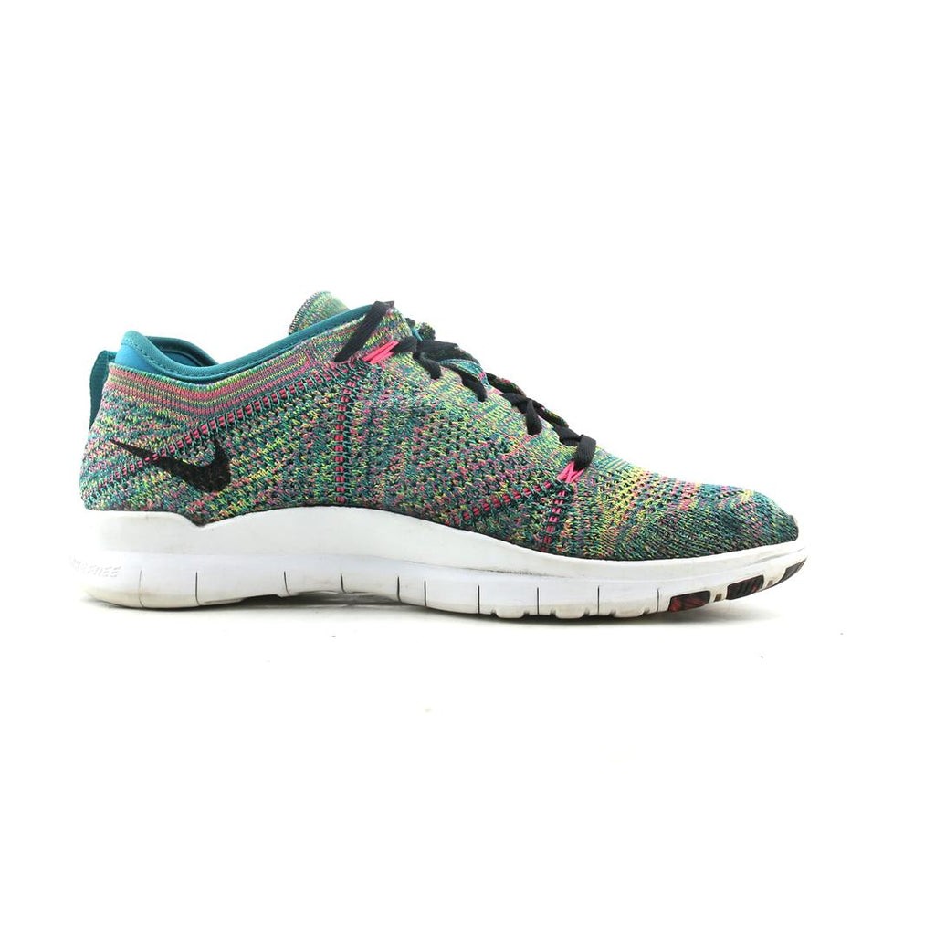 NIKE FREE TR FLYKNIT