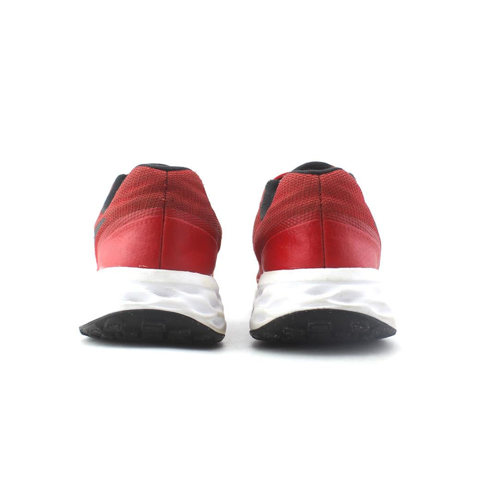NIKE REVOLUTION 6