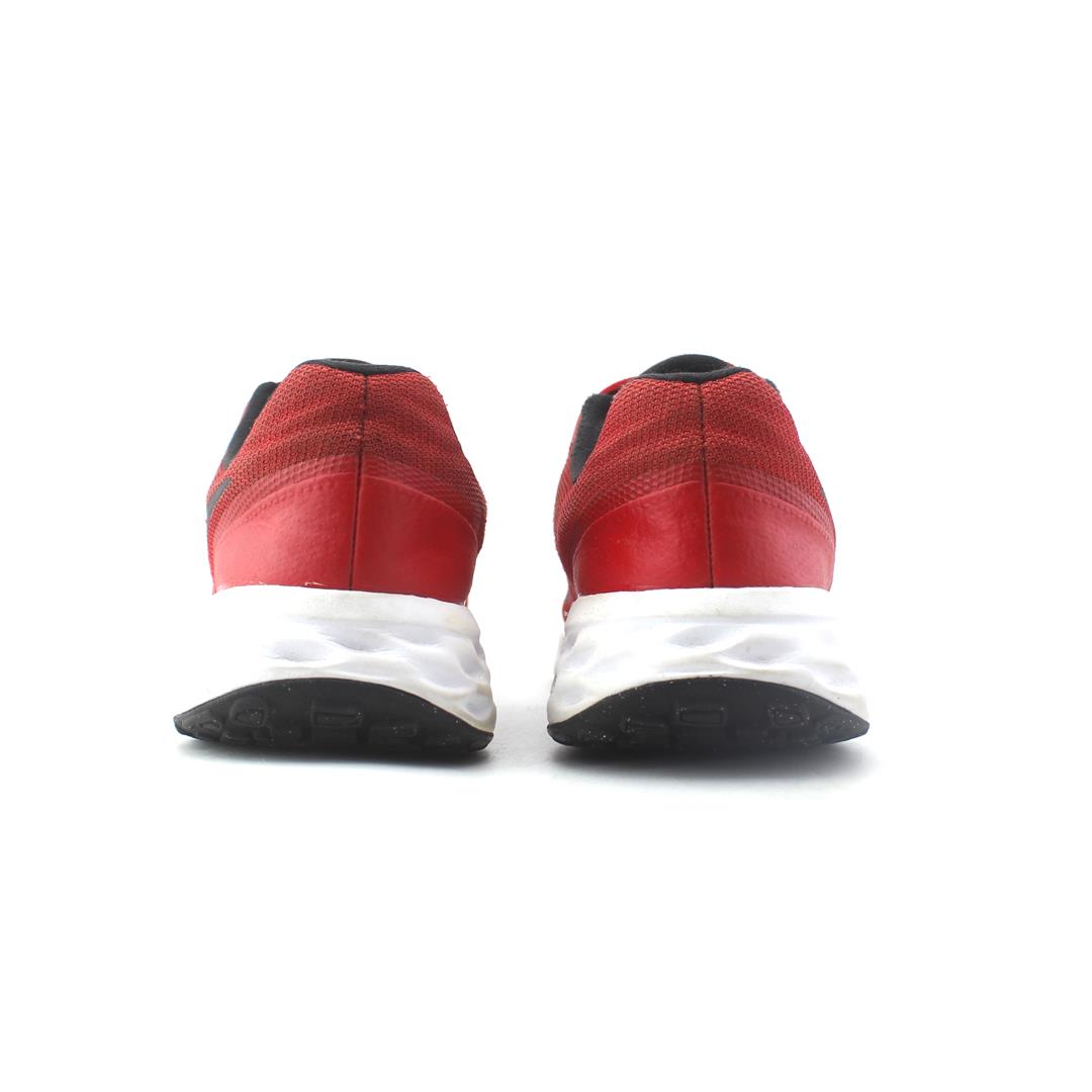 NIKE REVOLUTION 6