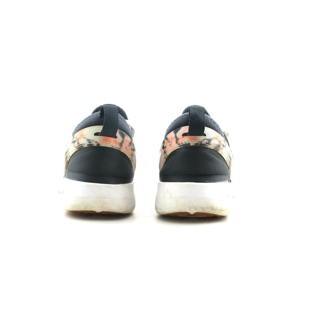 NIKE  FREE TR 7