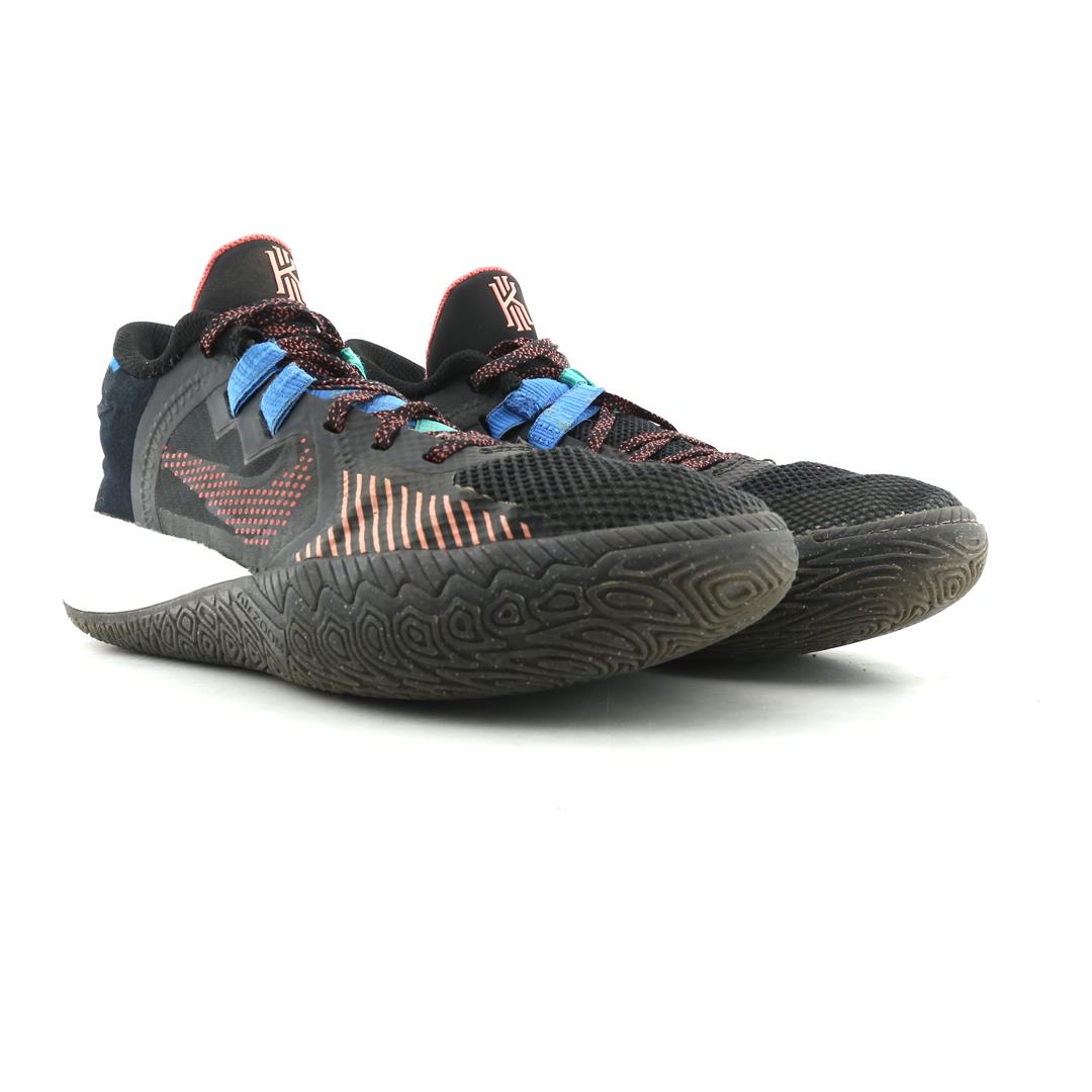 NIKE KYRIE FLYTRAP V