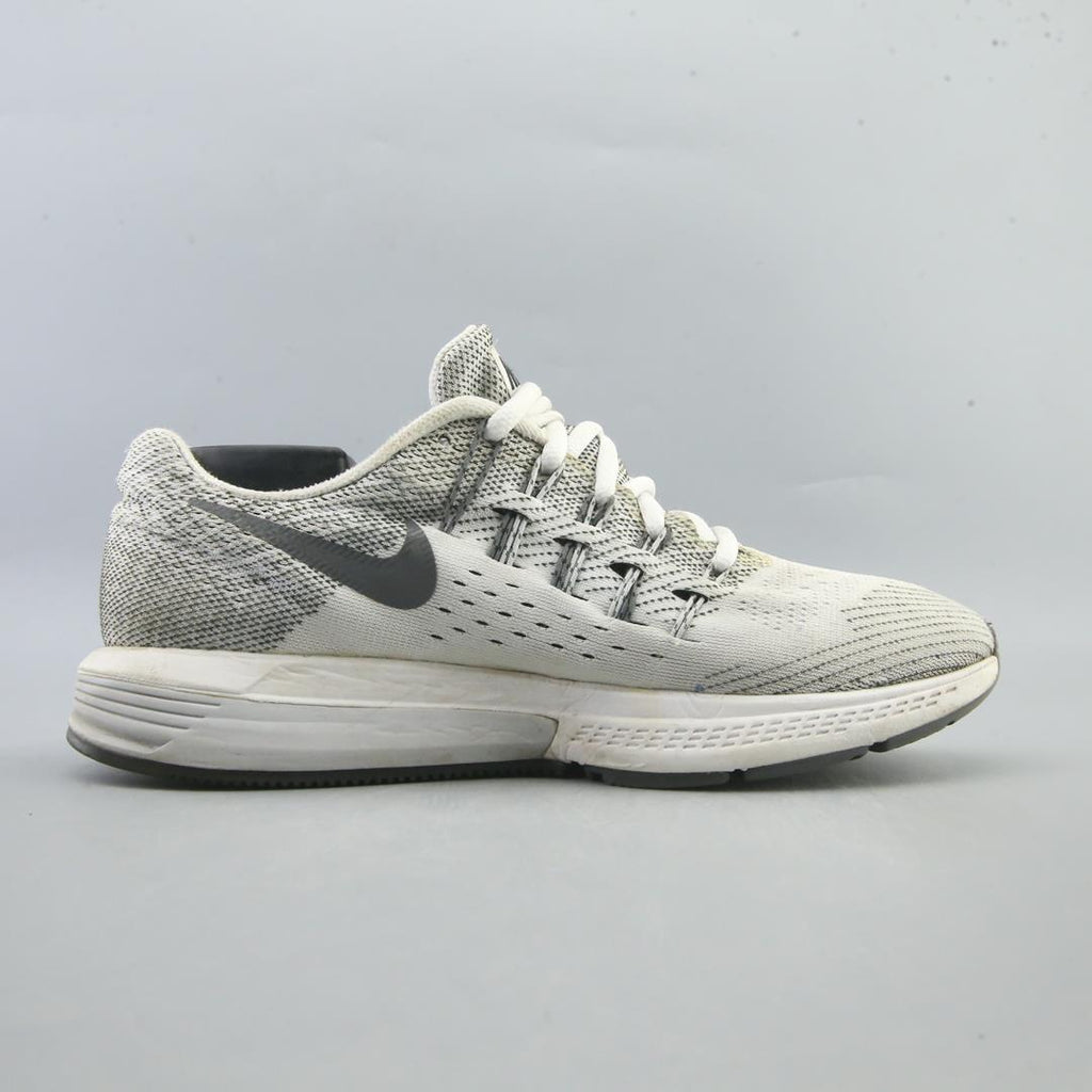 NIKE ZOOM VOMERO 10