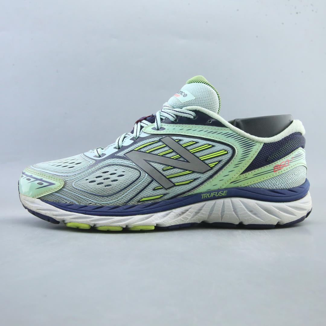 NEW BALANCE 860 V7