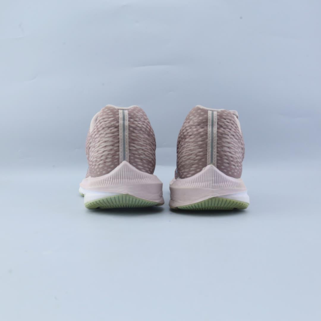 NIKE ZOOM WINFLO 5
