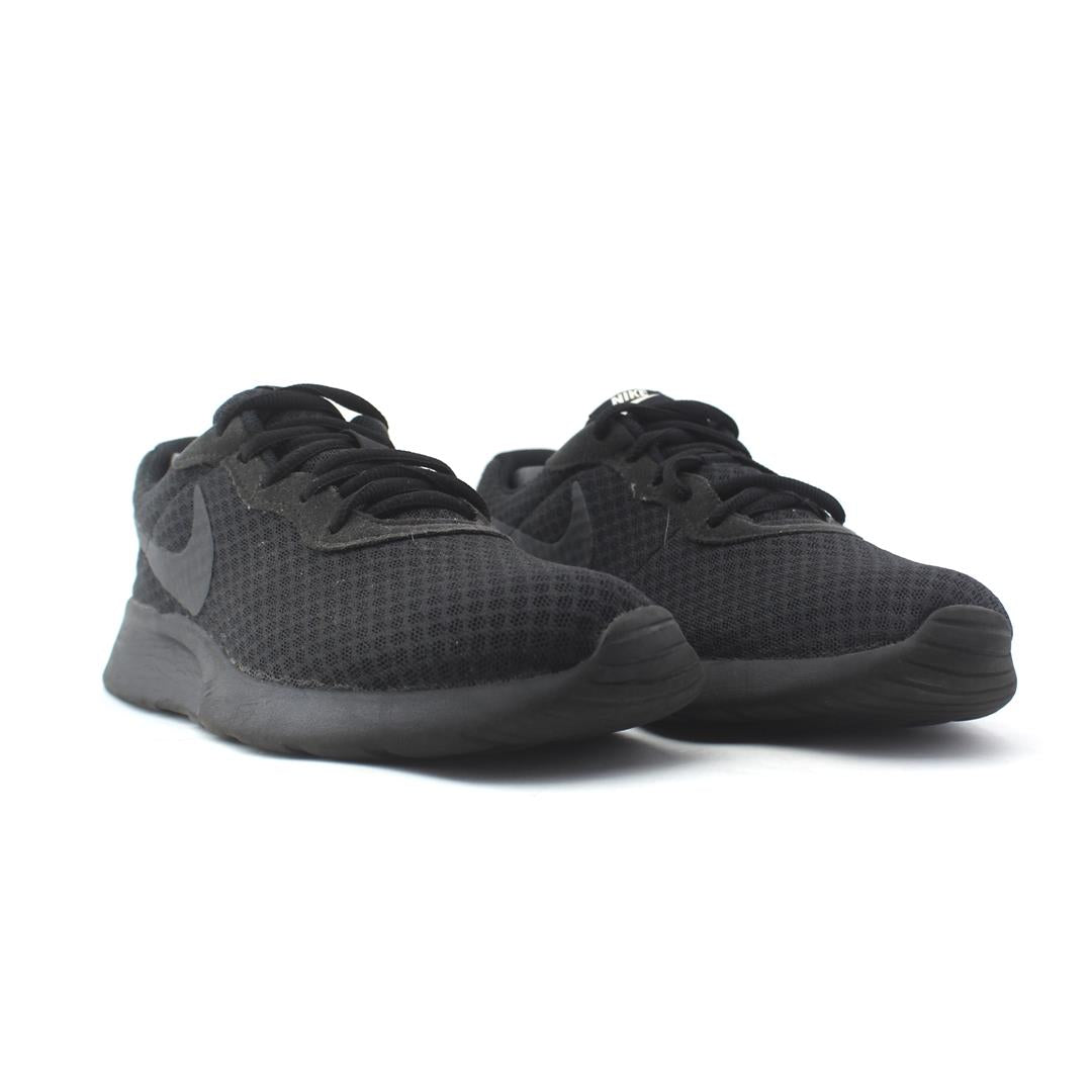 NIKE TANJUN