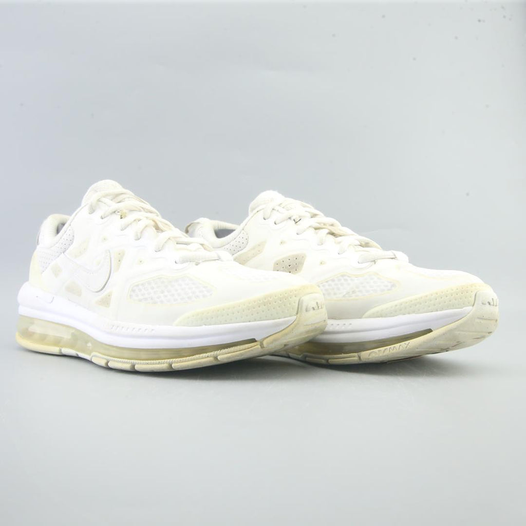 NIKE AIR MAX GENOME