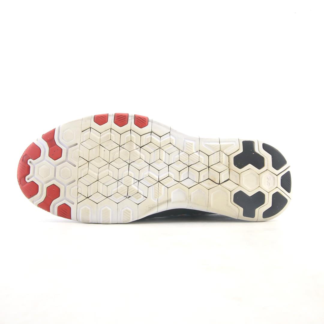 NIKE FREE TR FIT 5