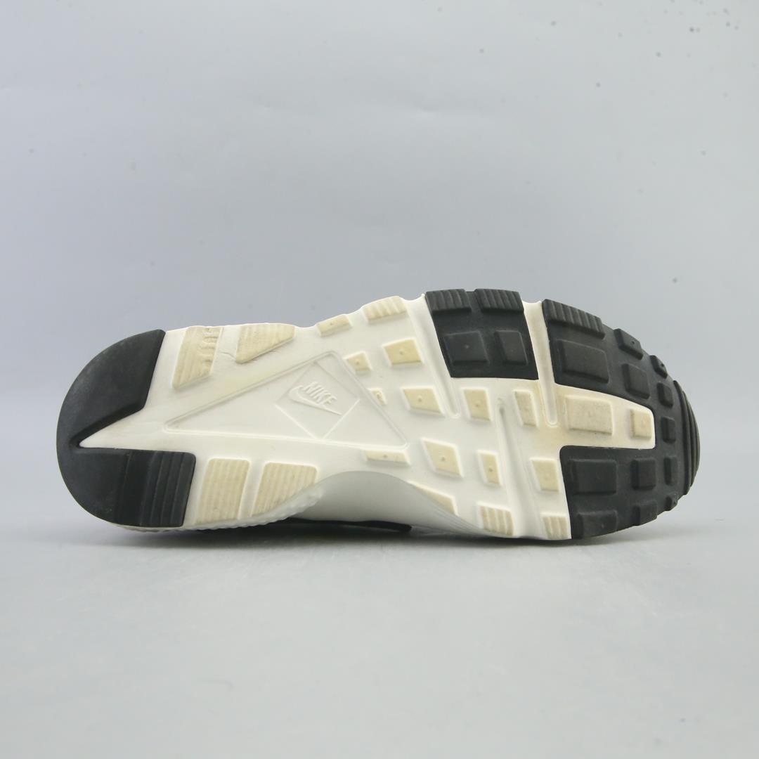 NIKE HUARACHE RUN