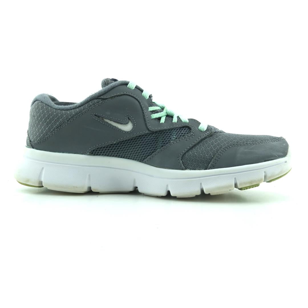 NIKE EXPERIENCE RUN 3
