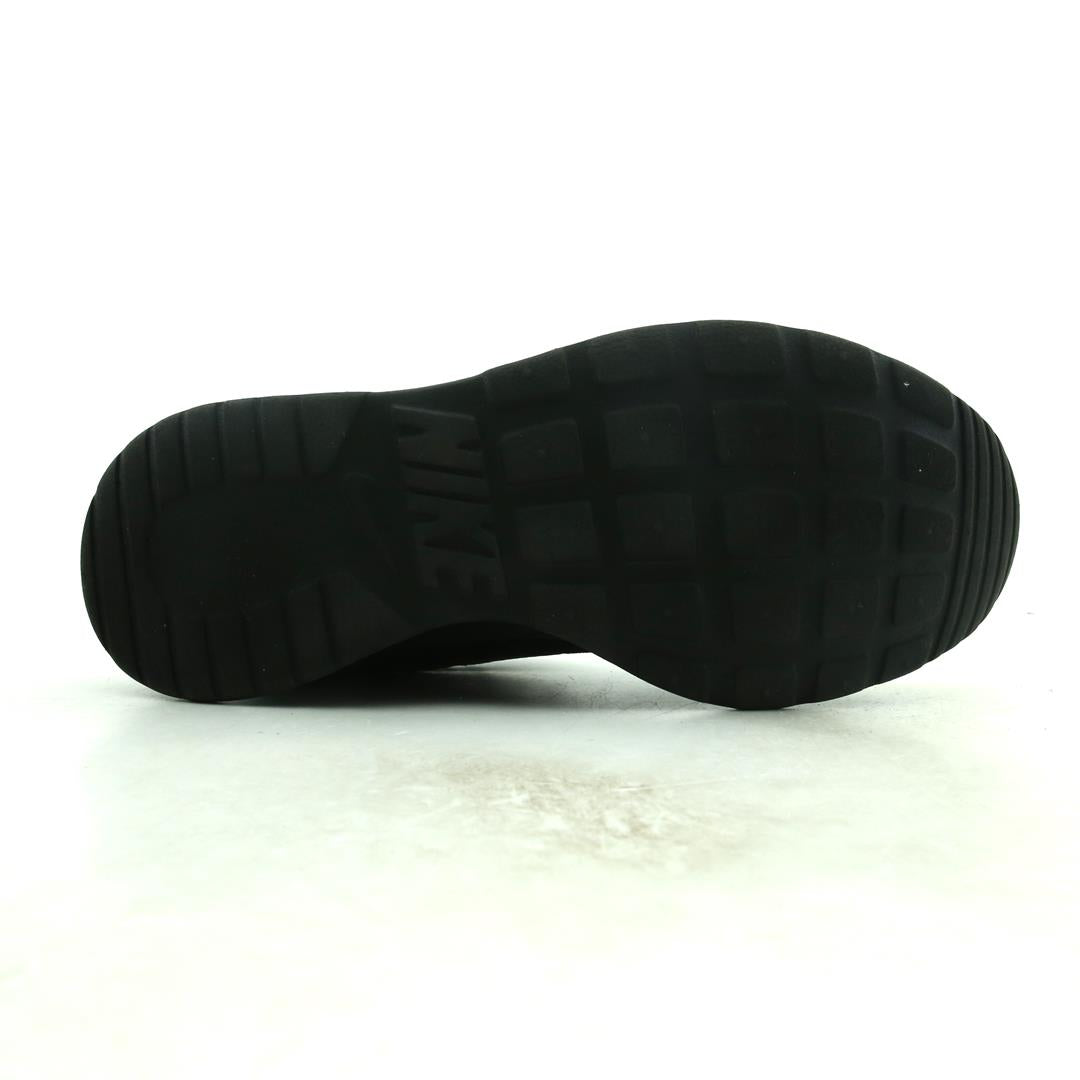 NIKE TANJUN
