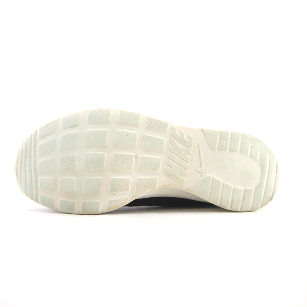NIKE TANJUN SE