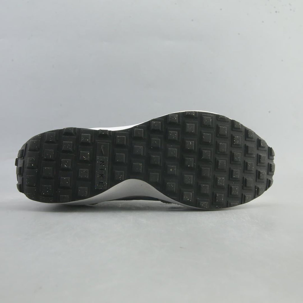 NIKE WAFFLE DEBUT