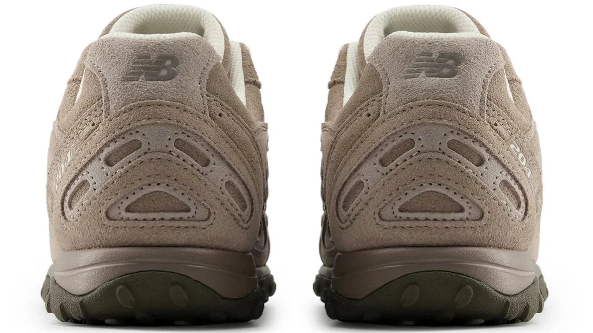 New Balance 204L Mushroom Arid Stone