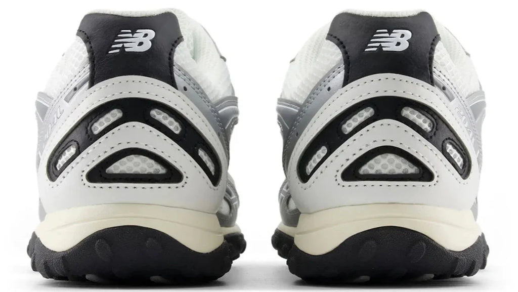 New Balance 204L Silver Metallic Black
