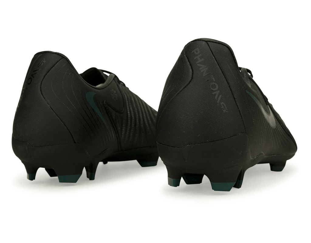 Nike Men's Phantom GX II Academy FG/MG